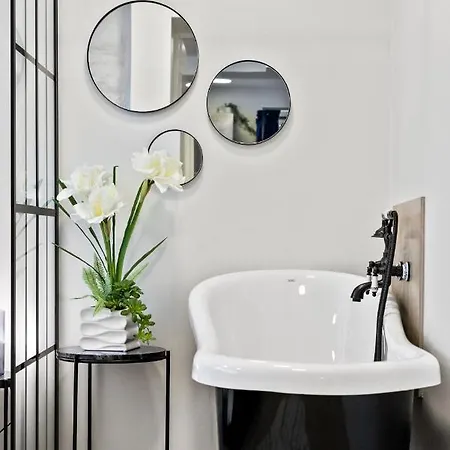 Sirena - Self Check-in And Free Parking Apartment *